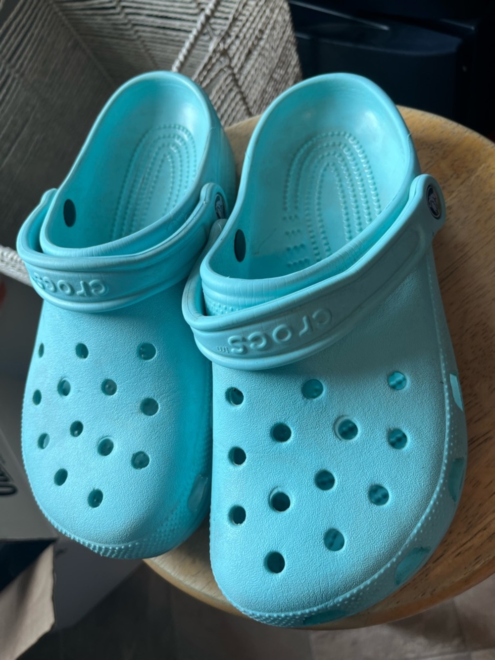 CROCS Women’s Classic Clog in Turquoise